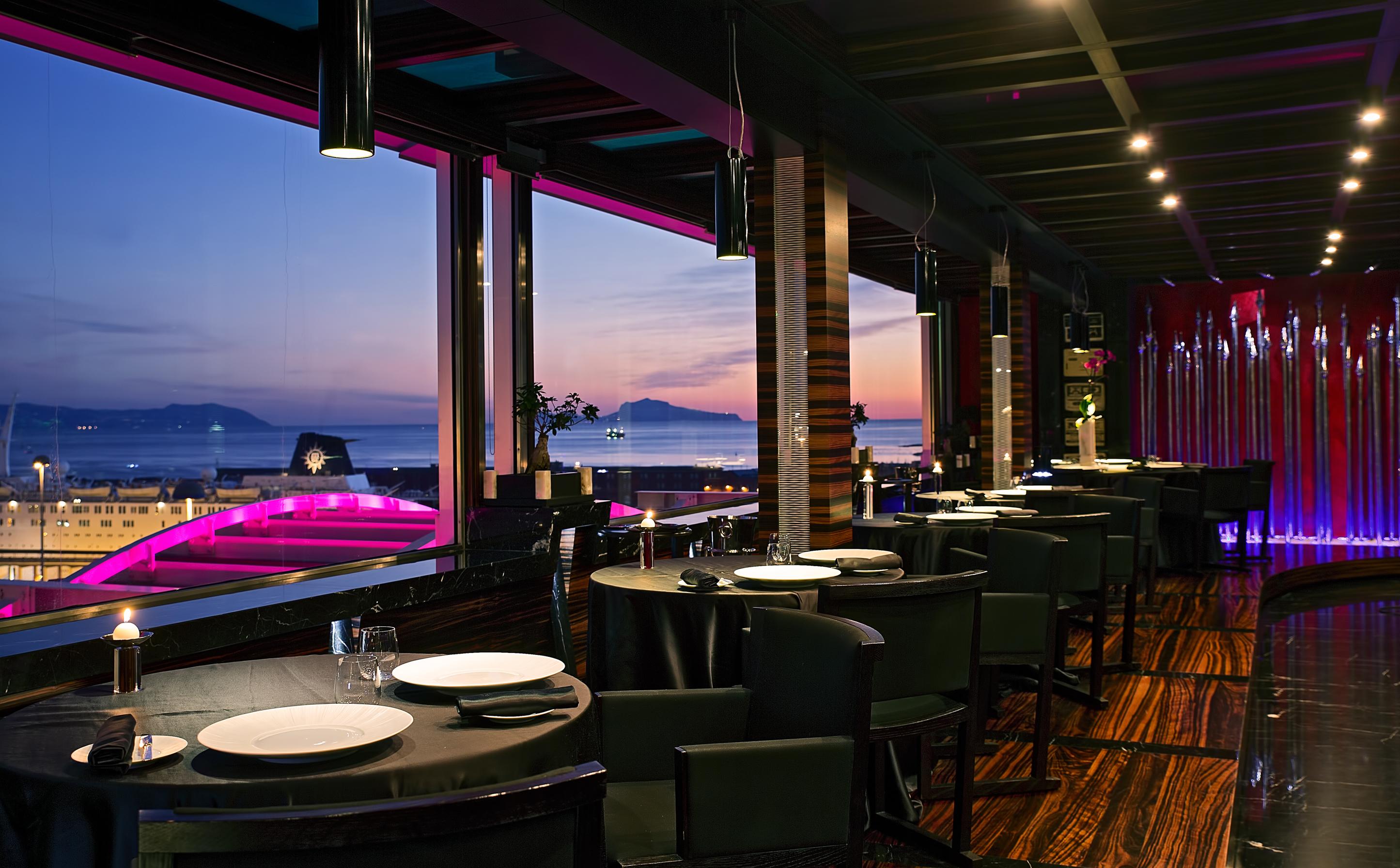 Romeo 5* Napoli